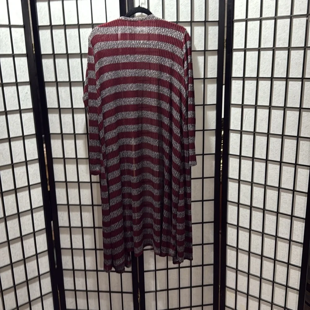 Lularoe Sarah Gray and Maroon Size Large - Picture 2 of 4